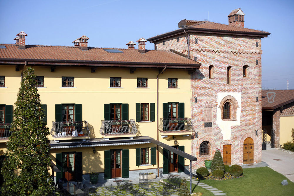 La Torre Dei Canonici Lumellogno Exterior photo